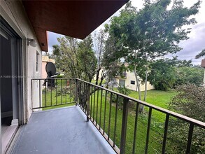 13984 NE 2nd Ct in Miami, FL - Building Photo - Building Photo