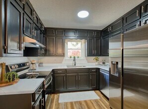 1911 Glen Davis Ln in Oxford, AL - Building Photo - Building Photo