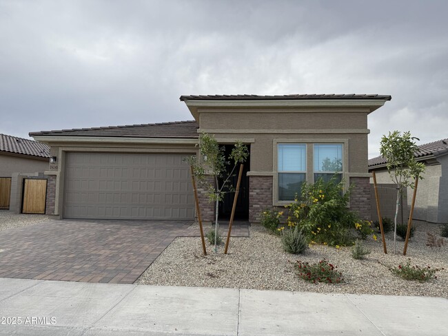 property at 24248 W Hess Ave