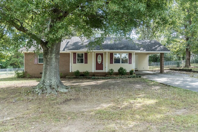 2600 Fitzgerald Rd in Oxford, AL - Building Photo - Building Photo