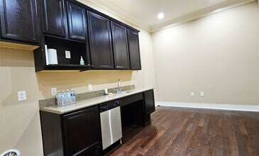 4501 Cartwright Rd in Missouri City, TX - Building Photo - Building Photo