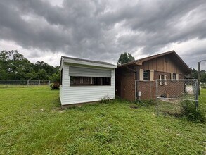 9162 Quail Roost Dr in Navarre, FL - Building Photo - Building Photo