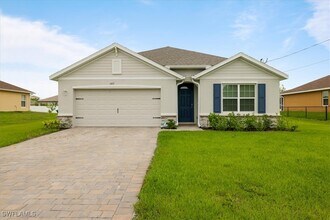1523 SW 19th Pl in Cape Coral, FL - Building Photo - Building Photo