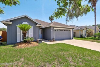 2990 Tunica Trail in Middleburg, FL - Building Photo - Building Photo