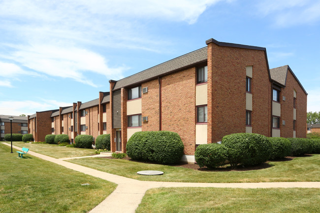 Larkin Village in Joliet, IL - Building Photo - Building Photo