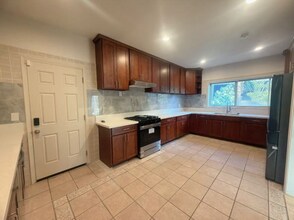 736 Ulili St in Honolulu, HI - Building Photo - Building Photo