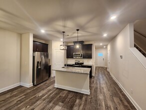 902 Oak Rdg Ln in Columbia, TN - Foto de edificio - Building Photo