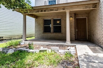 8843 Kestrel Oak in Converse, TX - Building Photo - Building Photo
