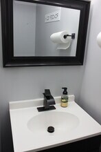 506 Gloucester Ct in Middle River, MD - Building Photo - Building Photo