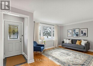 1315 Kilborn Ave in Ottawa, ON - Building Photo - Building Photo