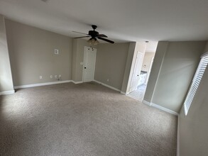 2312 Cockatiel Dr in North Las Vegas, NV - Building Photo - Building Photo