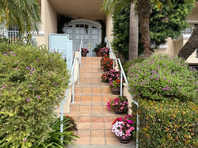 Plymouth Apartments in Los Angeles, CA - Foto de edificio - Building Photo