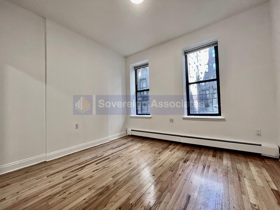 519 W 151st St in New York, NY - Building Photo