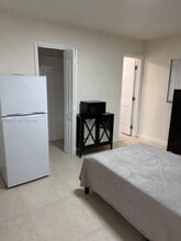 11501 SW 122nd Ave in Miami, FL - Building Photo - Building Photo