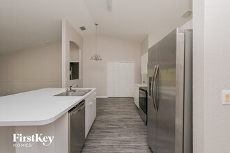 2920 Tusket Ave in North Port, FL - Foto de edificio - Building Photo