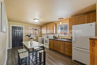 727 E 9th Ave in Spokane, WA - Building Photo - Building Photo