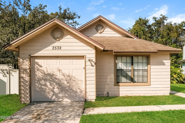 property at 2532 Townsquare Dr