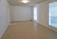 938 Greatwood Dr photo'