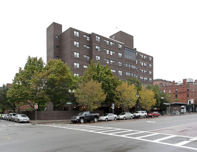 Washington Manor in Boston, MA - Foto de edificio - Building Photo