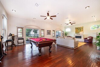 2339 Neptune Rd in Kissimmee, FL - Foto de edificio - Building Photo