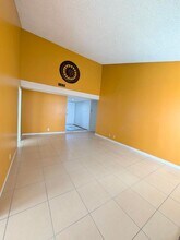 914 W Alton Ave in Santa Ana, CA - Building Photo - Building Photo