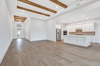 9037 Wisteria Wy in Naples, FL - Building Photo - Building Photo