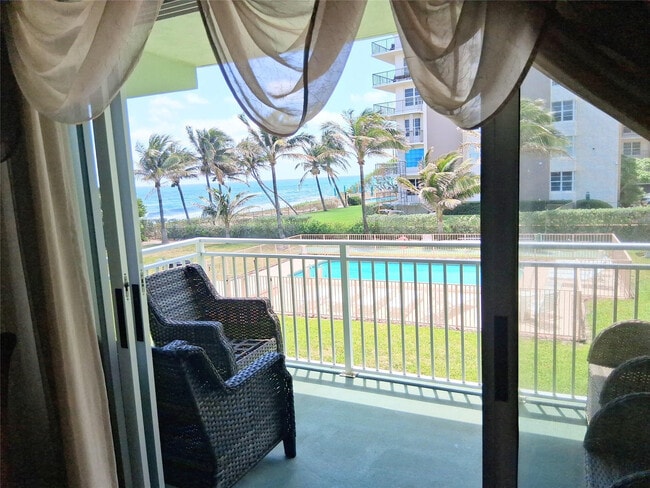 property at 1035 Hillsboro Mile