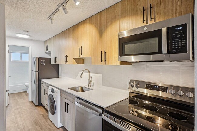 The Northwood in Denver, CO - Building Photo - Building Photo