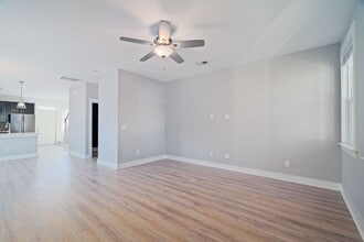 3966 Neomi St in North Charleston, SC - Building Photo - Building Photo