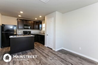 1005 NW 5th St in Newcastle, OK - Foto de edificio - Building Photo