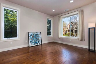 21217 SE 25th St in Sammamish, WA - Building Photo - Building Photo