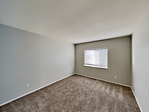 16533 E Wyoming Dr in Aurora, CO - Building Photo - Building Photo