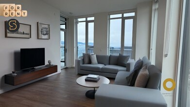 5685 Halley Av in Burnaby, BC - Building Photo - Building Photo