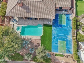 351 N Cloverfield Cir in Litchfield Park, AZ - Building Photo - Building Photo