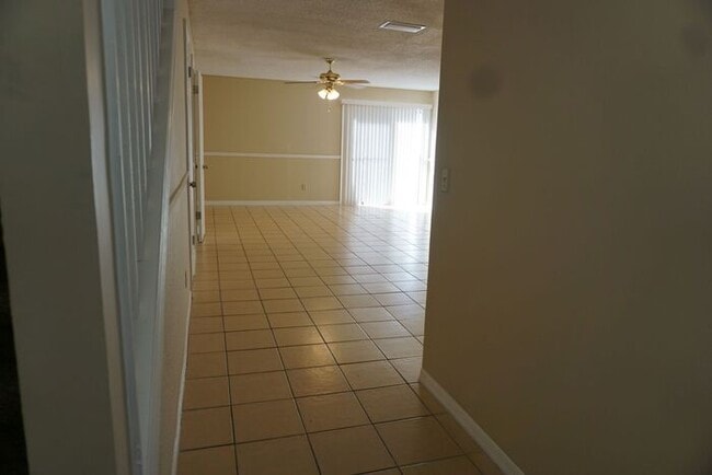 5630 Bryner Dr in Jacksonville, FL - Building Photo - Building Photo