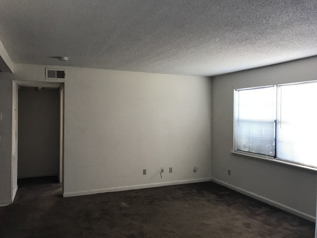 204 Eveningside Dr-Unit -28 in Soddy Daisy, TN - Building Photo - Building Photo