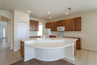 2337 125th Dr E in Parrish, FL - Building Photo - Building Photo