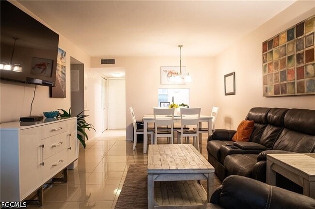 1724 Pine Valley Dr in Ft. Myers, FL - Building Photo - Building Photo