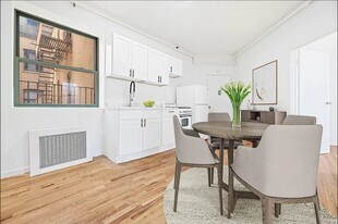 239 W 63rd St, Unit 2A in New York, NY - Building Photo
