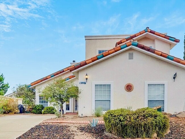 property at 1121 Regal Ridge Dr