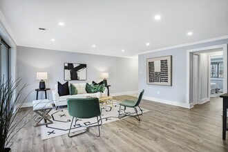 10200 Rockville Pike, Unit 201 in North Bethesda, MD - Building Photo - Building Photo