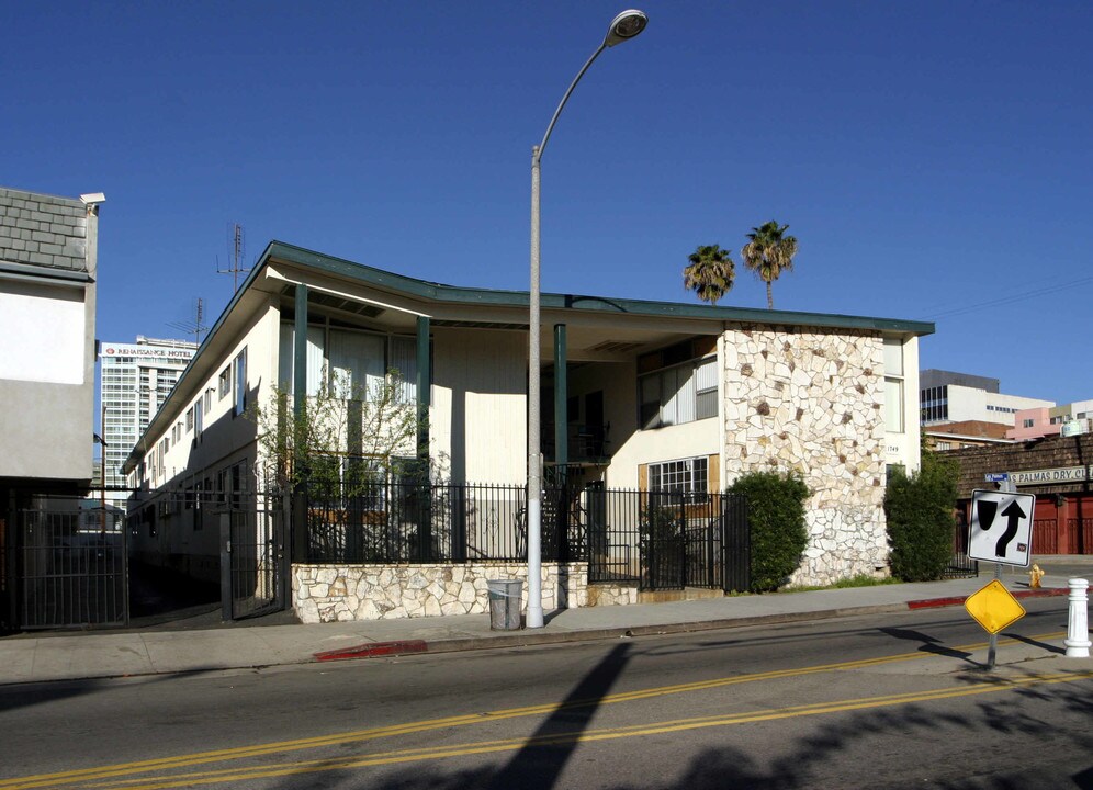1749 N Las Palmas Ave SW in Los Angeles, CA - Building Photo