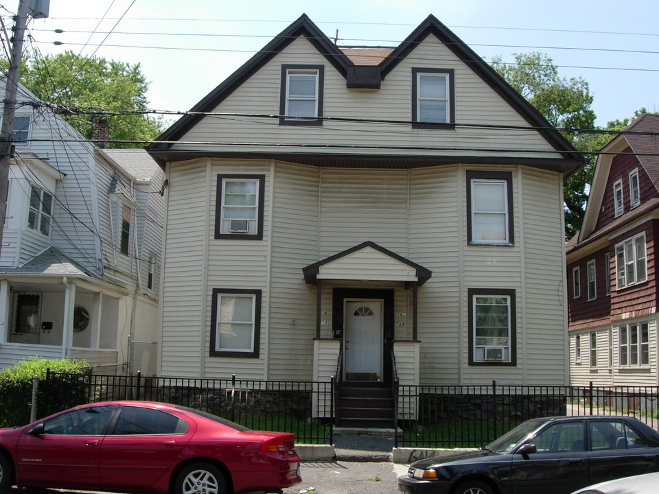 185-191 Lenox Ave in Bridgeport, CT - Foto de edificio