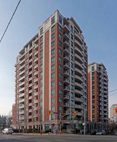 The Domain in Toronto, ON - Building Photo