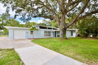 505 Coconut Ave E in Port St. Lucie, FL - Building Photo - Building Photo