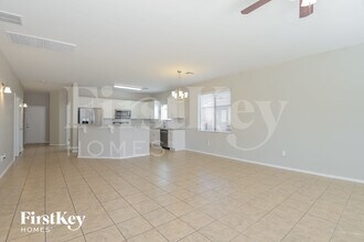 11071 W Willow Field Dr in Marana, AZ - Building Photo - Building Photo