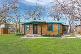 321 Crescent Dr in Pottsboro, TX - Building Photo - Building Photo