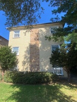 5757 N Elston Ave, Unit 2R in Chicago, IL - Building Photo