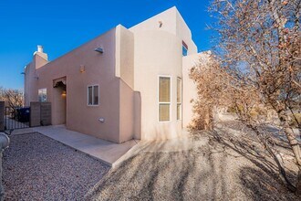 9719 Calle Chamisa NW in Albuquerque, NM - Building Photo - Building Photo