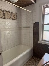 6733 N Artesian Ave in Chicago, IL - Building Photo - Building Photo